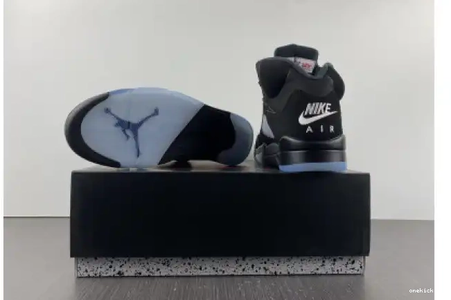 Chep Onekick METALLIC (2016) AIR 5 JORDAN 845035-003 BLACK 0509